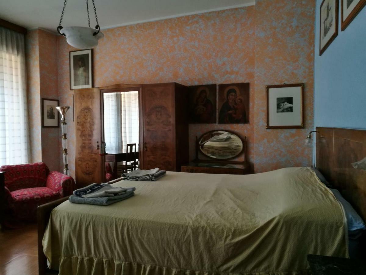 Big Room In Milano Center Extérieur photo